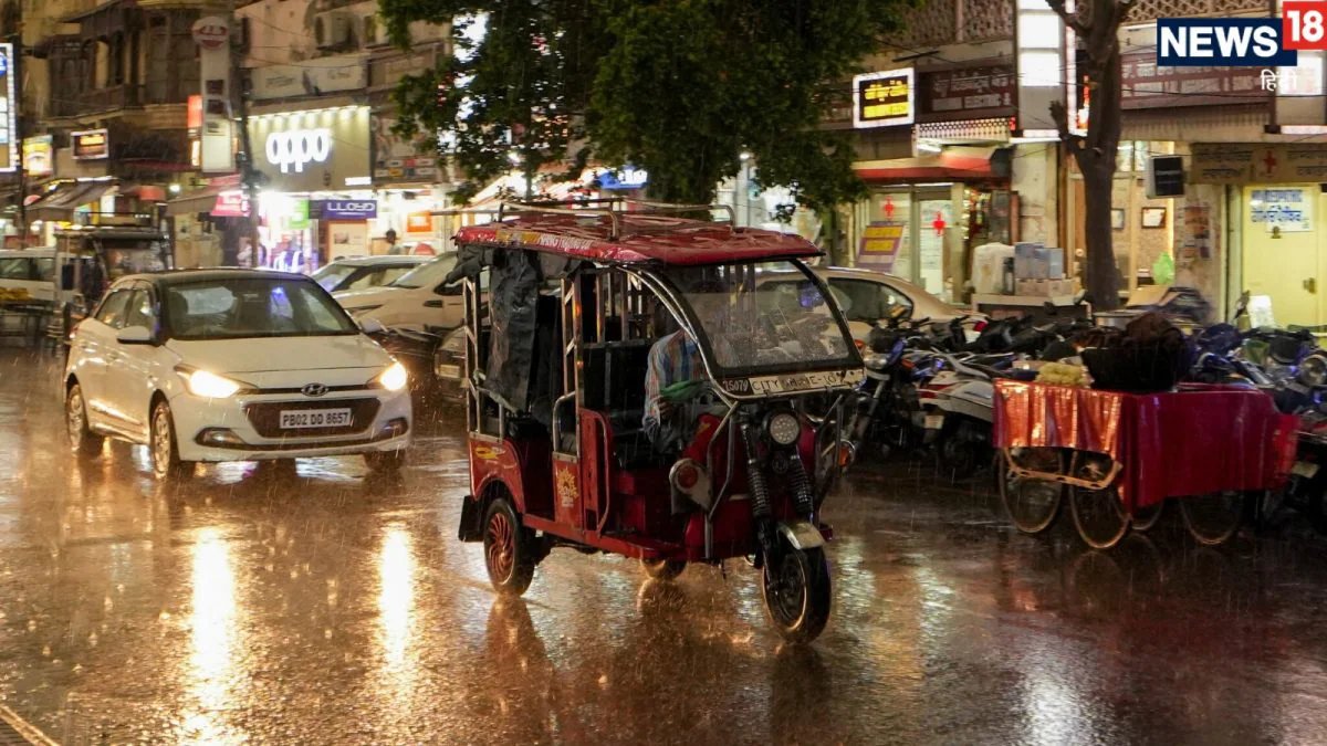 Delhi-NCR Weather: मौसम की तरह तुम भी…दिल्‍ली-एनसीआर में देर रात बदला मौसम, तो लोगों को याद आया यह गाना